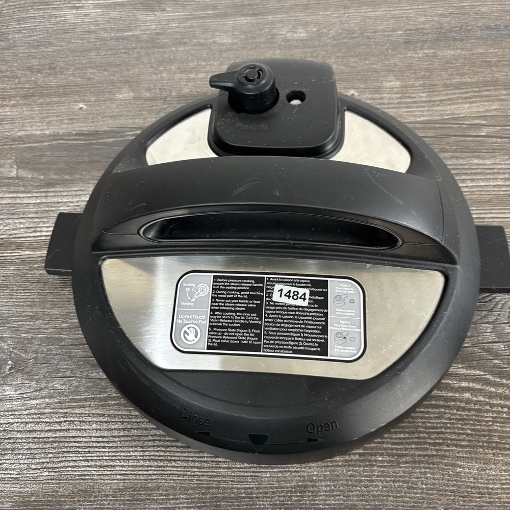 Instant Pot IP-DUO60 V3 6 qt Pressure Cooker Replacement Part Lid With Gasket